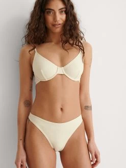 NA-KD Bikini Tops Met Beugel Triangel Bikinitop Dames Wolwit