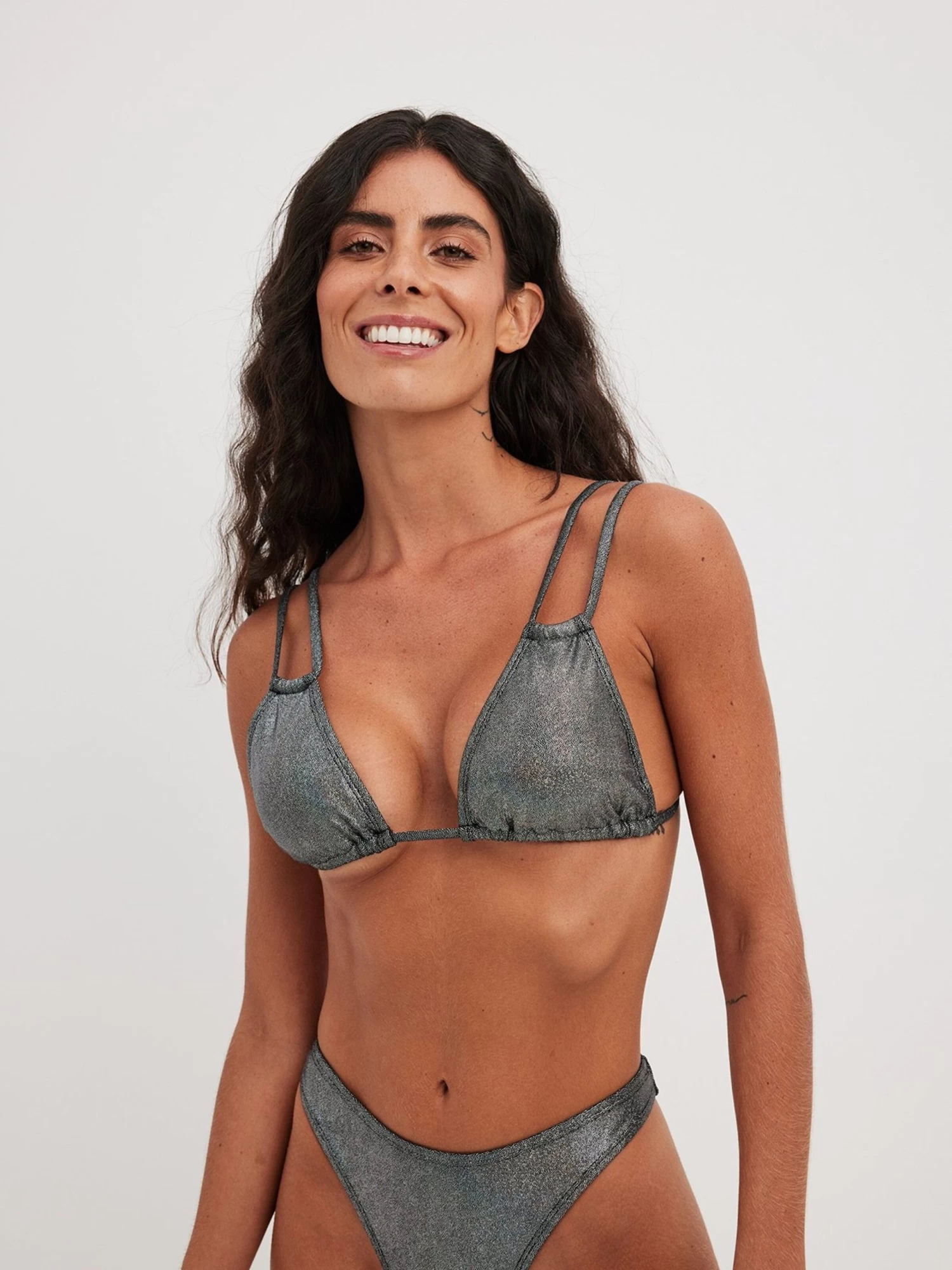 NA-KD Triangel Bikini Tops Triangel Bikinitop Dames Zilver 3 NA-KD Triangel Bikini Tops Triangel Bikinitop Dames Zilver