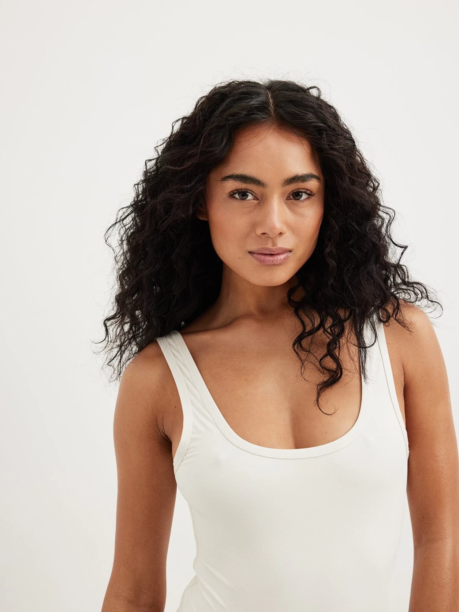 NA-KD Badpakken Zonder Beugel Bustier Badpak Dames Natuurwit 6 NA-KD Badpakken Zonder Beugel Bustier Badpak Dames Natuurwit - Afbeelding 4