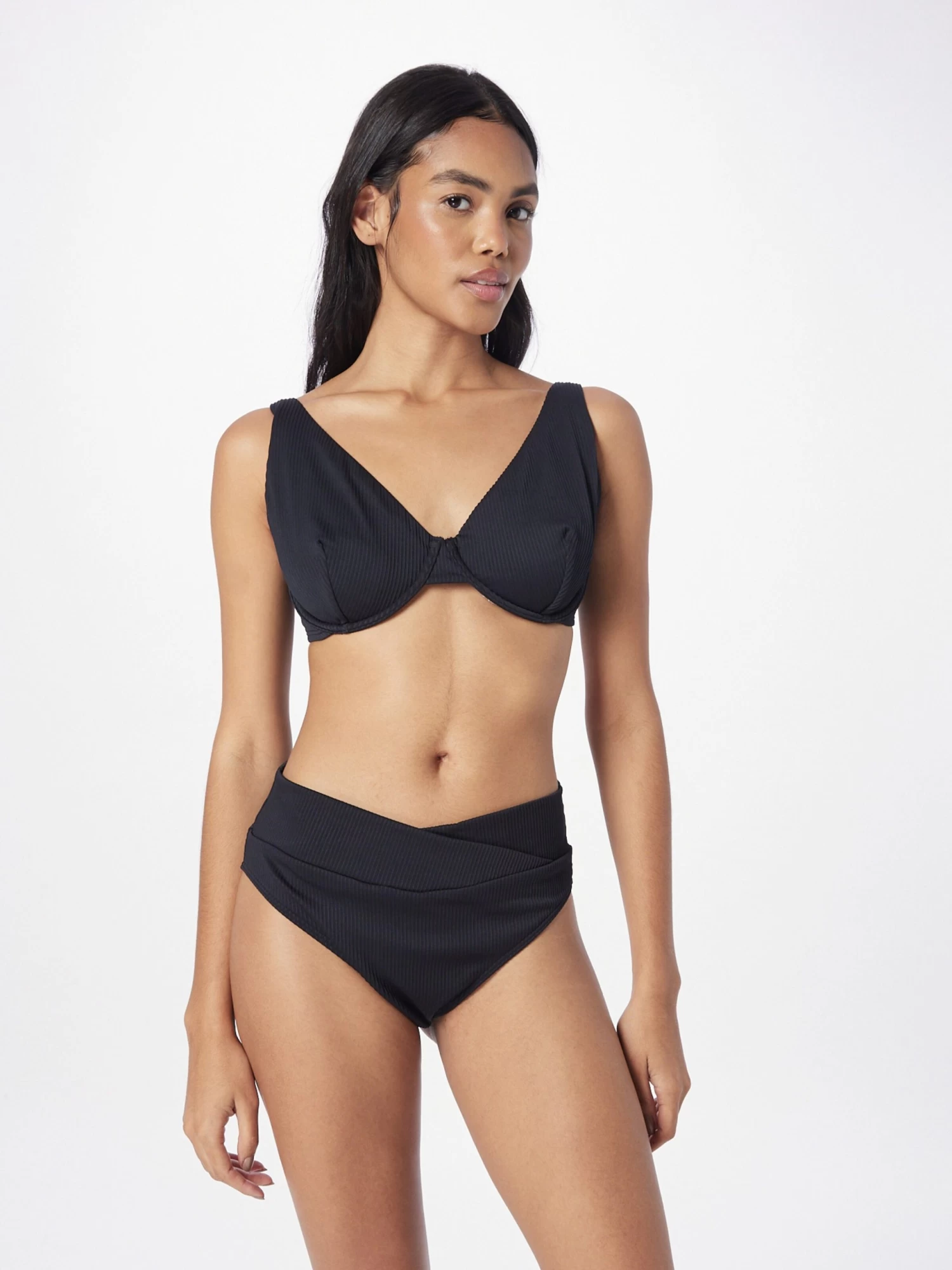 Hollister Bikini Tops Met Beugel Triangel Bikinitop Dames Zwart 6 Hollister Bikini Tops Met Beugel Triangel Bikinitop Dames Zwart - Afbeelding 4