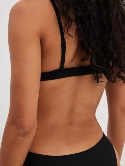 NA-KD Bikini Tops Met Beugel T-shirt Bh Bikinitop Dames Zwart -Bikini Verkoop 893f288387b5121f2c85cb49051ecd3d