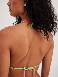 NA-KD Triangel Bikini Tops Triangel Bikinitop Dames Groen 9 NA-KD Triangel Bikini Tops Triangel Bikinitop Dames Groen -Bikini Verkoop b88f34d9b13f16afcb414b749f1d436d