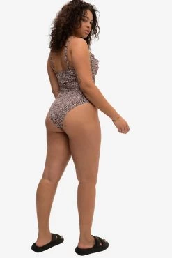 Badpakken Zonder Beugel Triangel Badpak Dames Bruin -Bikini Verkoop e6be5367b4ea8d79c69c9ac3b3ad7f06